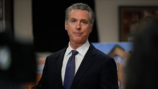 Guvernatori amerikan akuzon Trumpin se po përpiqet të  nxitë luftë civile 