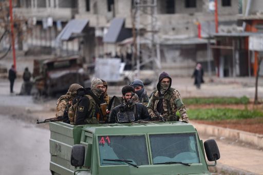 Ushtria siriane hyn në Deir Hafir