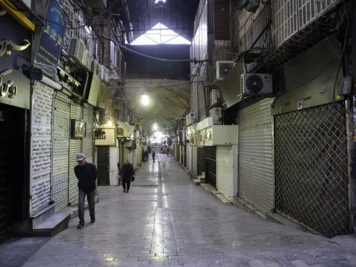 Número de mortos nos protestos no Irão ultrapassa os 3.000