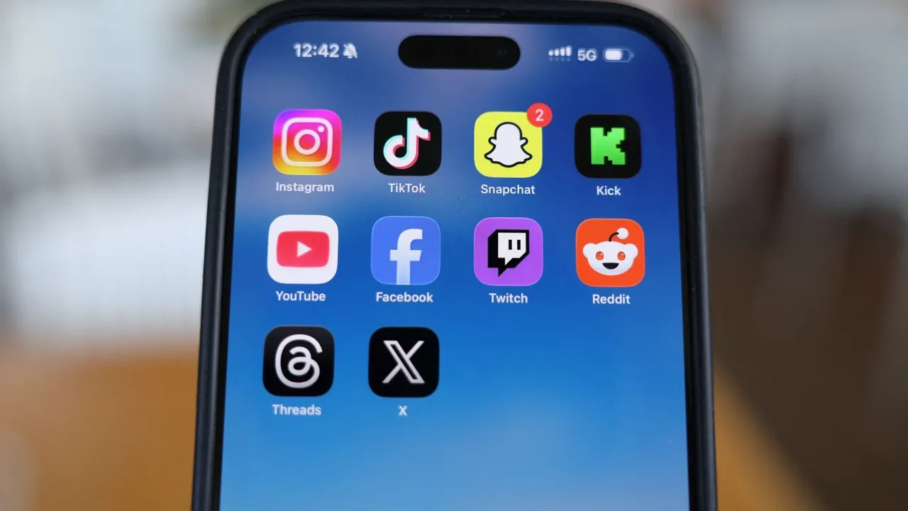 محدودیت دسترسی کودکان به شبکه‌های اجتماعی در جهان گسترش می‌یابد