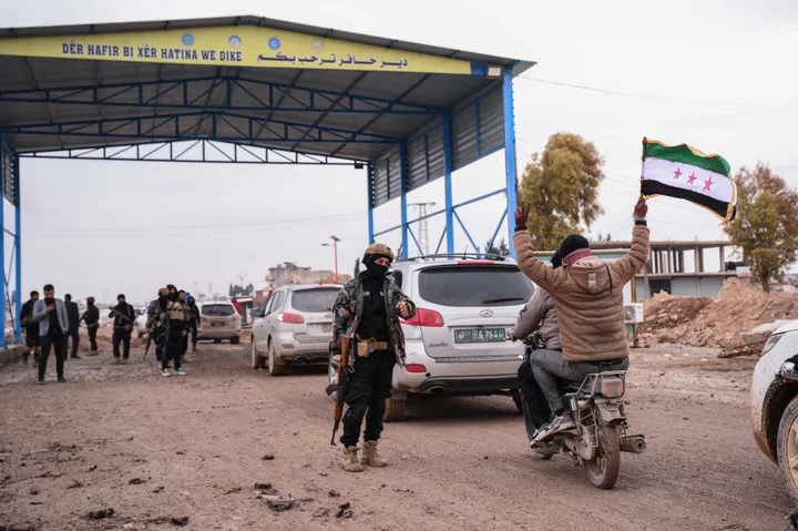 Est de l’Euphrate: des tribus syriennes s’emparent de champs pétroliers et gaziers