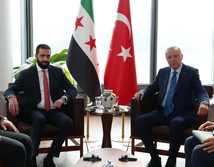 Erdogan à Al Charaa : l'élimination totale du terrorisme est vitale pour la Syrie et la région