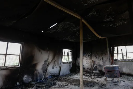 מתנחלים מגבירים תקיפות ברחבי הגדה המערבית: פצועים פלסטינים ובתי ספר נסגרו