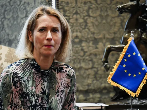 Kallas Trampnıñ Grenlandiyägä tamğaxanä salımı belän yanawın bäyäläde: Qıtay häm Rusiyä söyengänder