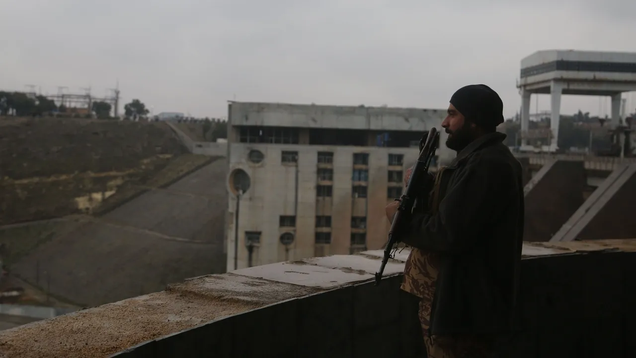 Террористов YPG вытесняют из Дейр-эз-Зора