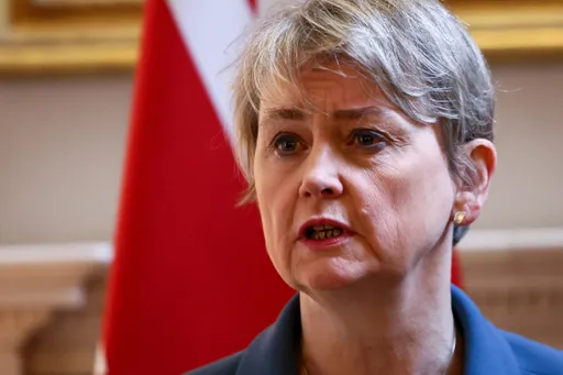 UK condemns 10-year sentence for British couple in Iran