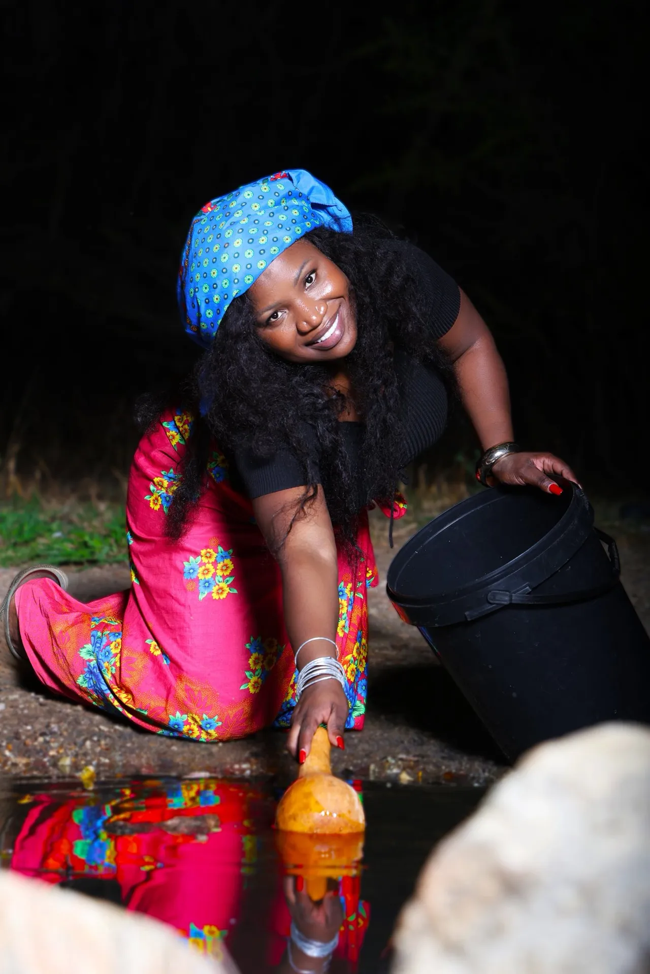 La célèbre chanteuse sud-africaine Makhadzi dans un "état stable" après un accident de voiture