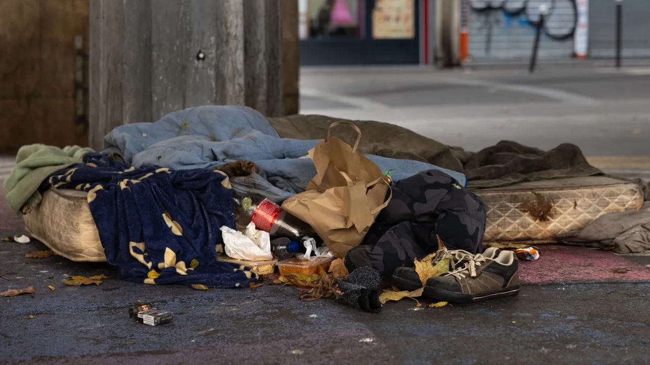 France: un SDF retrouvé mort d’hypothermie sur le parking d’un hypermarché près de Chartres