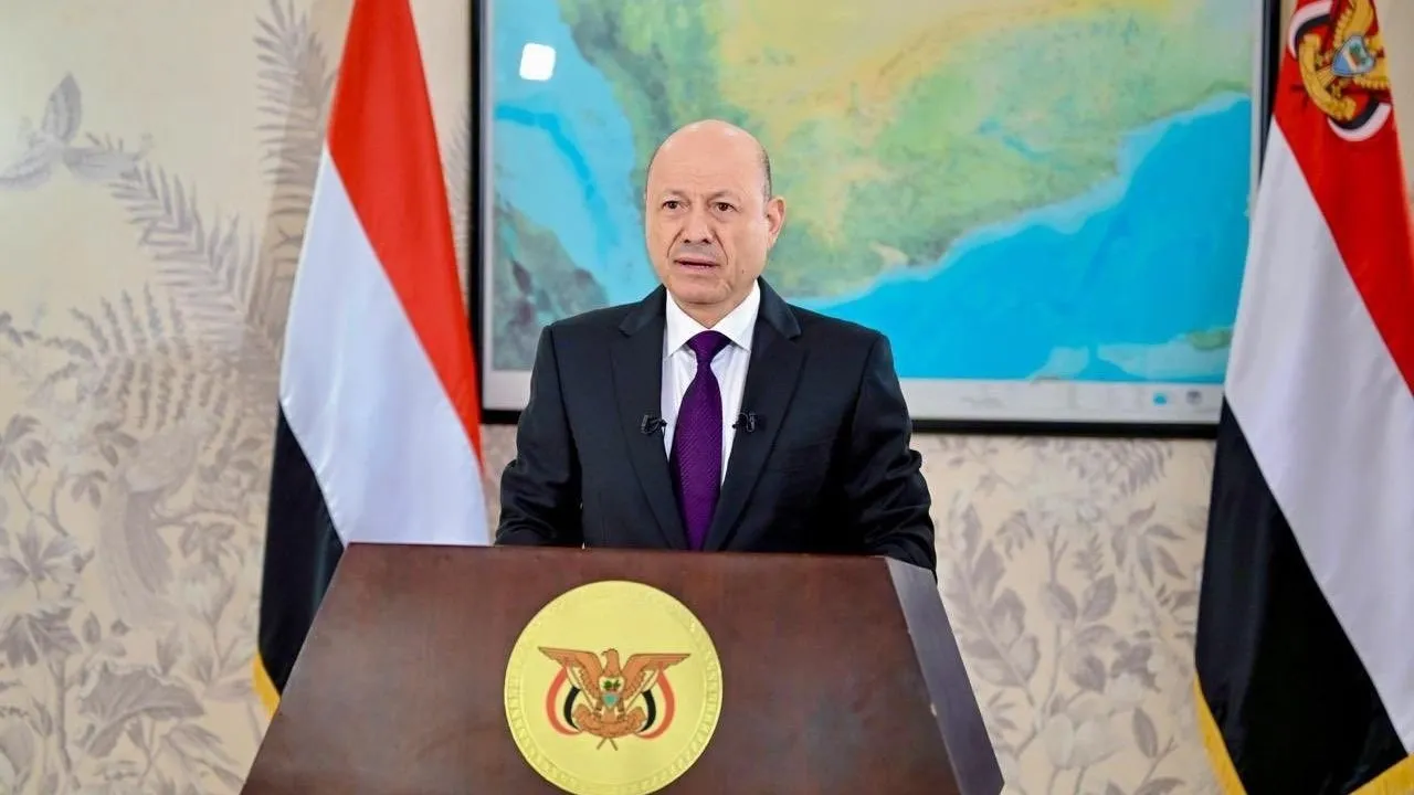 اليمن.. الحكومة ترفض إعلان "الانتقالي" والرئاسة تدعوه لإلقاء السلاح وتجنب إراقة الدماء