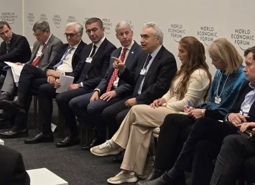 Мицкоски од Давос: Повторно треба да ги рестартираме сите заборавени енергетски проекти