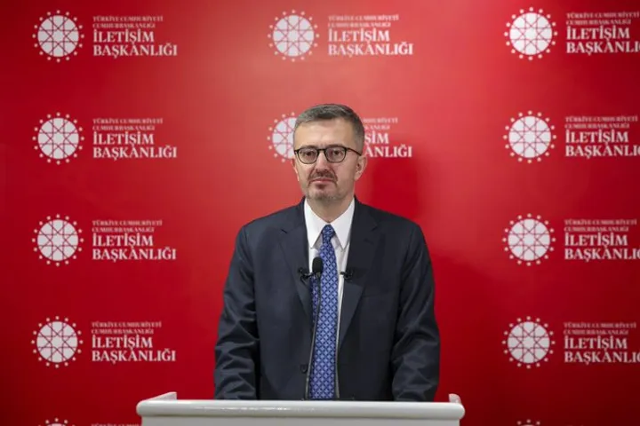 Türkiye e quan “provokim të hapur” sulmin e YPG-në ndaj flamurit turk