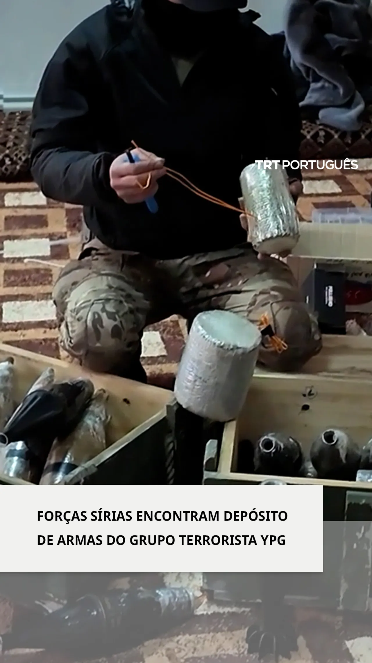 Exército sírio descobre depósito de armas do grupo terrorista YPG ao recuperar a barragem de Tishrin