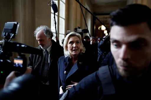 Marine Le Pen relaxée dans une affaire d’injure publique