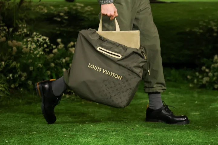 Louis Vuitton coughs up $595,000 to settle Dutch money laundering case