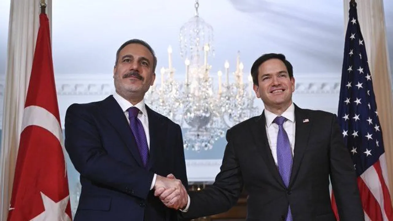 فيدان يبحث مع نظيره الأمريكي تطورات سوريا و"مجلس السلام" في غزة