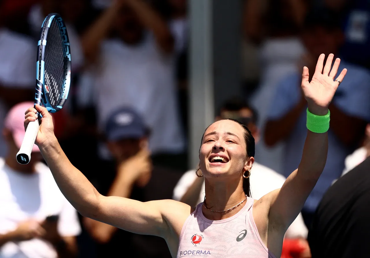 Zeynep Sonmez feeds off roaring Turkish crowd to extend Australian Open run