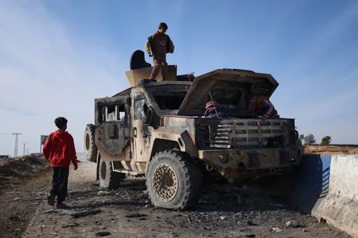 Седум сириски војници загинале по напад со дрон на ЈПГ врз складиште за оружје во Хасака