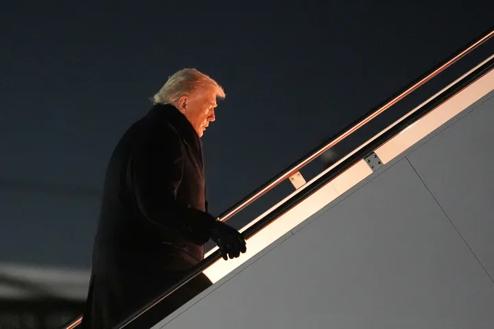 Trump resumes Davos trip after Air Force One issue amid European pushback on Greenland