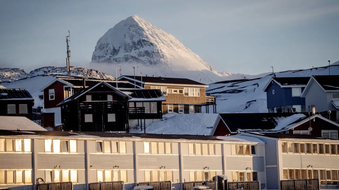 Франция Гренландияда НАТО-ның әскери оқу-жаттығуын өткізуді ұсынды