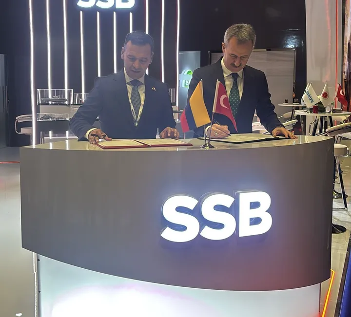 “Primer paso en cooperación de defensa”: Türkiye y Colombia sellan acuerdo en el sector de defensa