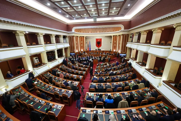 Ratifikohet marrëveshja për pjesëmarrjen e Shqipërisë në Bordin e Paqes