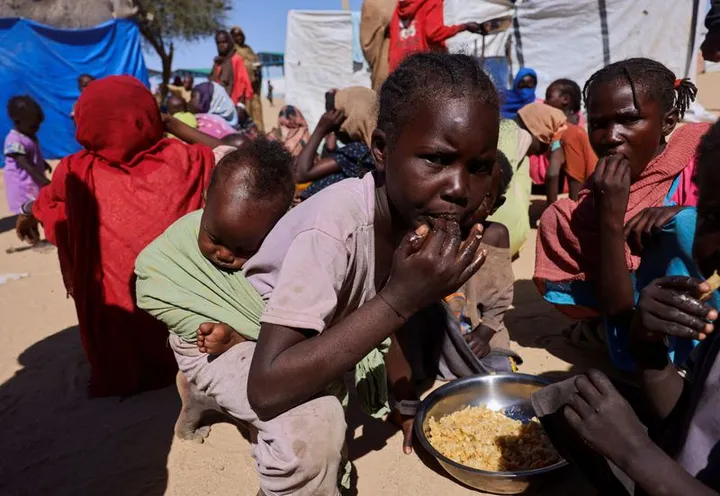 UNHCR don okay 3,122 Nigerians wey dey Cameroon as refugees to return home