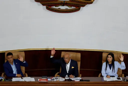 Venezuelan MPs vote to boost private investment in oil sector, allowing return of US firms