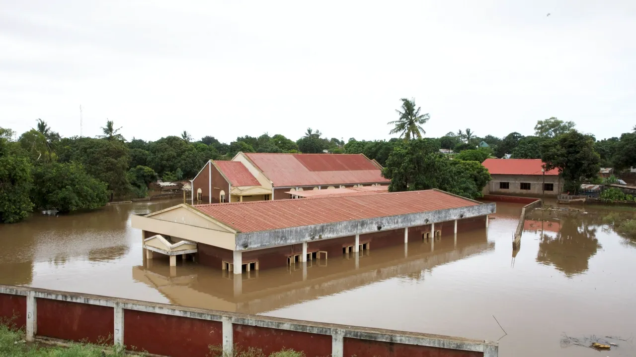 Devastating floods in Mozambique kill 13 people, death toll expected to rise
