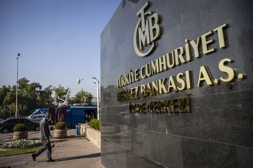 Türkiye's central bank reserves top $200B for first time