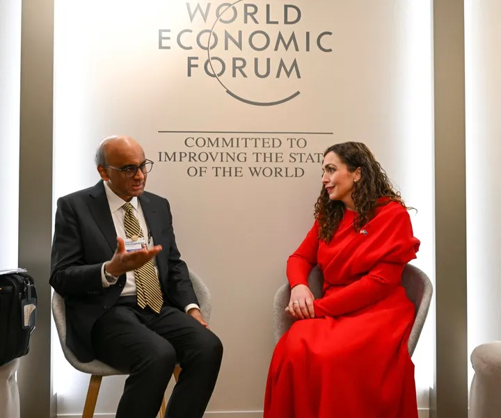 Osmani takon homologun nga Singapori, i propozon heqjen e plotë të vizave për qytetarët e Kosovës