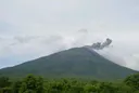 Gunung Ile Lewotolok mengalami 3.544 erupsi dalam dua pekan
