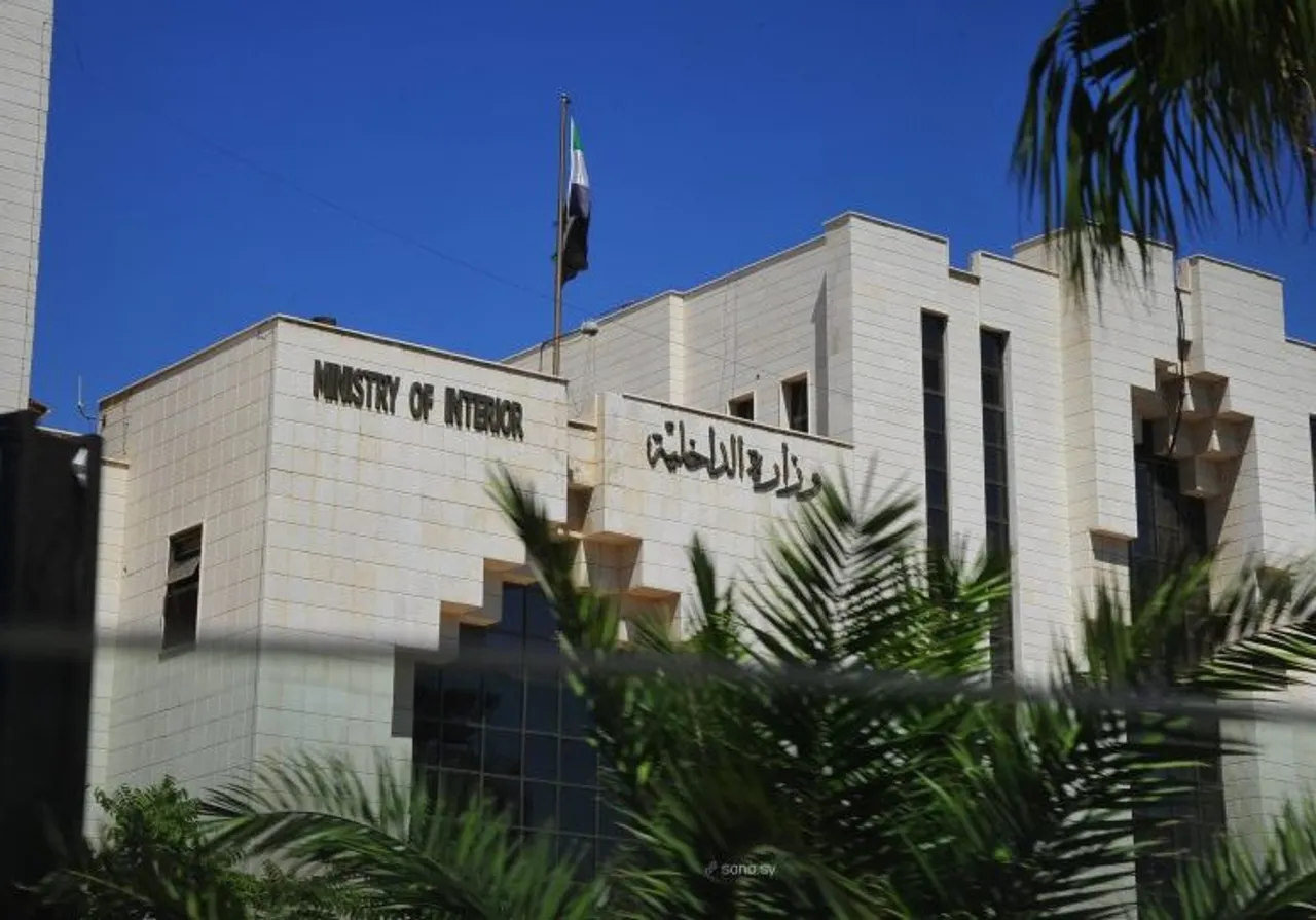 الداخلية السورية تفكك عبوات ناسفة في الرقة ومقتل 22 مدنياً بنيران YPG الإرهابي يوم الأحد الماضي