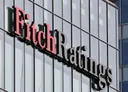 Fitch pangkas prospek peringkat kredit Indonesia jadi negatif, soroti ketidakpastian kebijakan