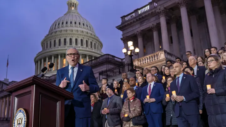 Почему Конгресс не смог ограничить Трампа?