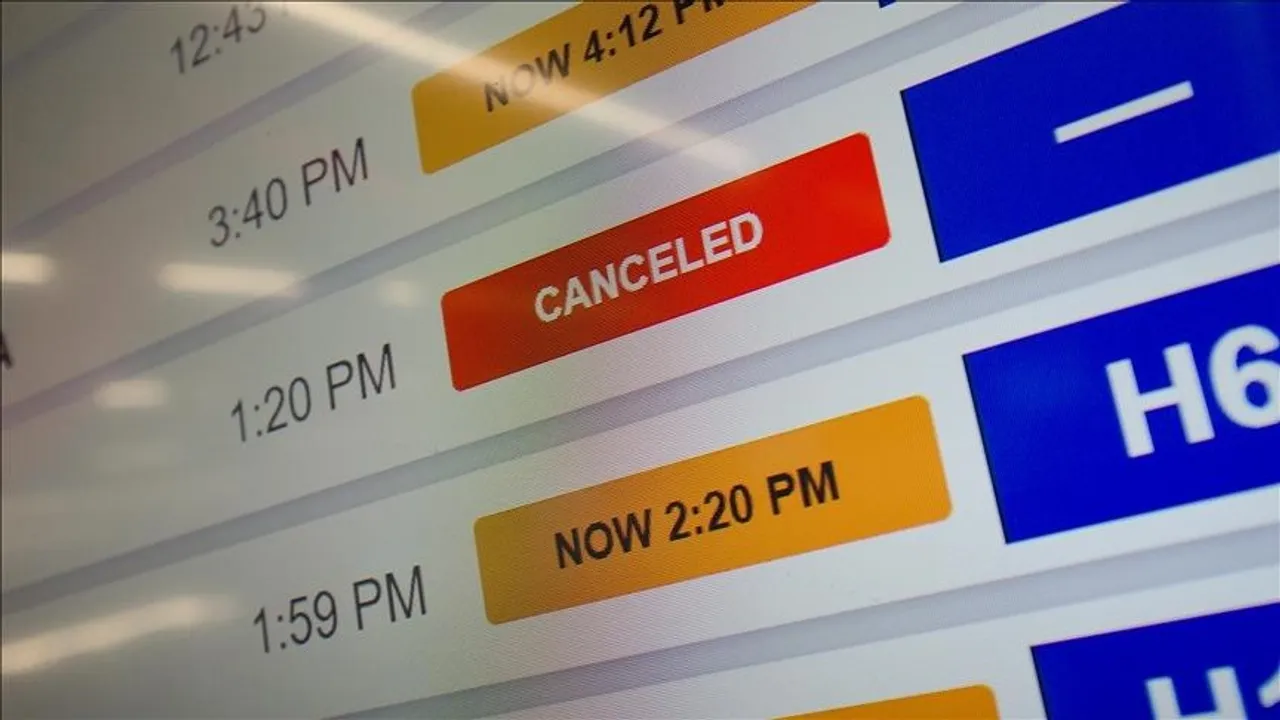 ShBA, mbi 14.000 fluturime të anuluara për shkak të stuhisë dimërore historike