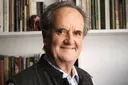 Mark Tully, who covered and survived Babri mosque demolition in India, dies