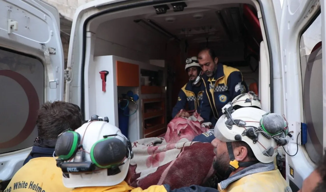 سوريا.. انتشال جثمان طفل بعد يومين من البحث تحت أنقاض مبنى منهار في حلب