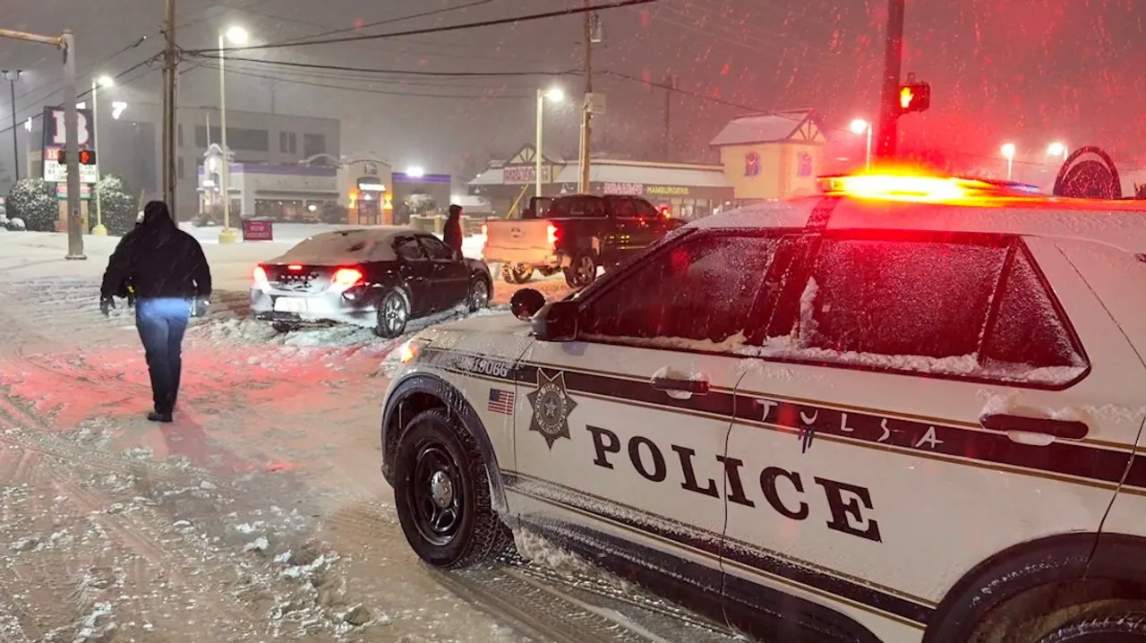 Tempête hivernale aux États-Unis: 14 000 vols annulés, 130000 foyers sans courant