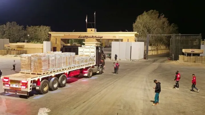 Egito pede a Israel que se retire de Gaza e reabra Rafah