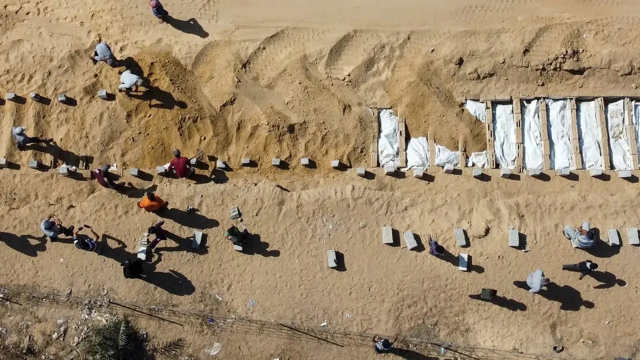 افزایش شمار جان‌باختگان حملات اسرائیل به غزه به ۷۱ هزار و ۶۵۴ نفر