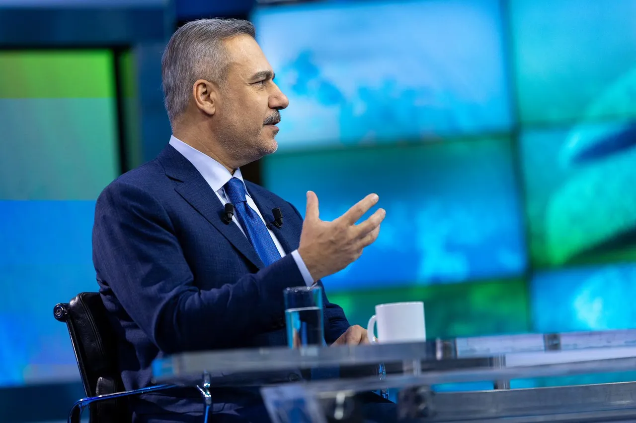 “El grupo terrorista YPG no representa a los kurdos sirios”, advierte el ministro turco Hakan Fidan