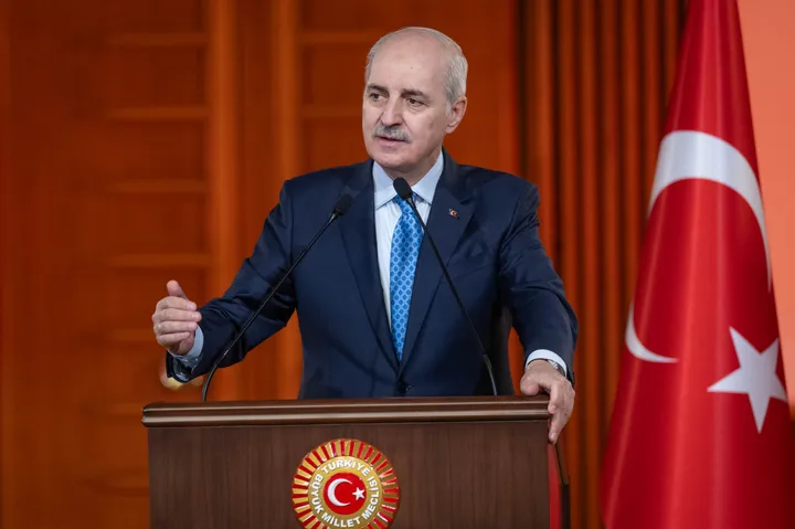 رئيس البرلمان التركي يطالب بضرورة فتح معبر رفح لإدخال المساعدات إلى الفلسطينيين