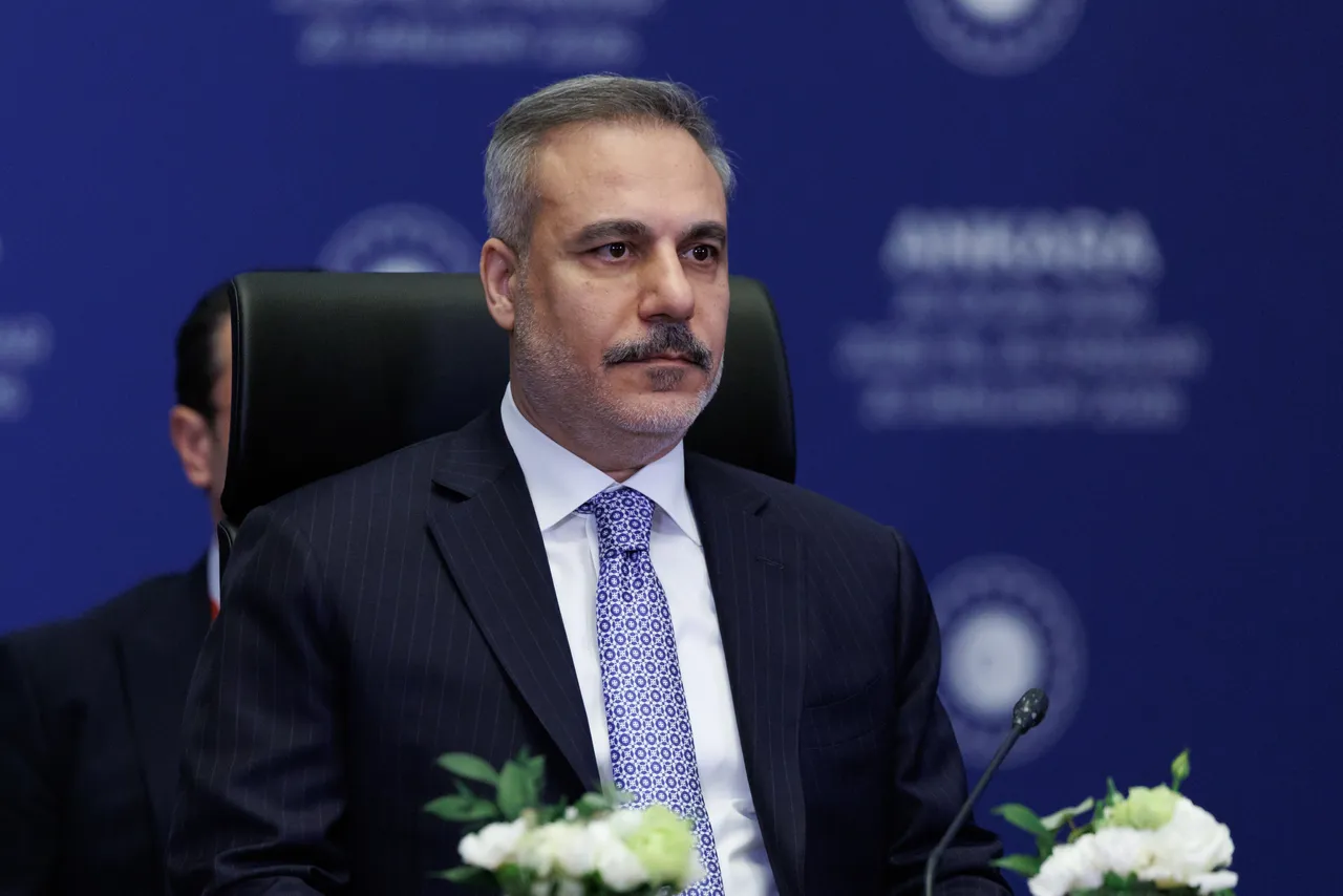 Daşary işler ministri Fidan ABŞ-a Eýran barada duýduryş berdi: "Tähran gepleşiklere taýýar"