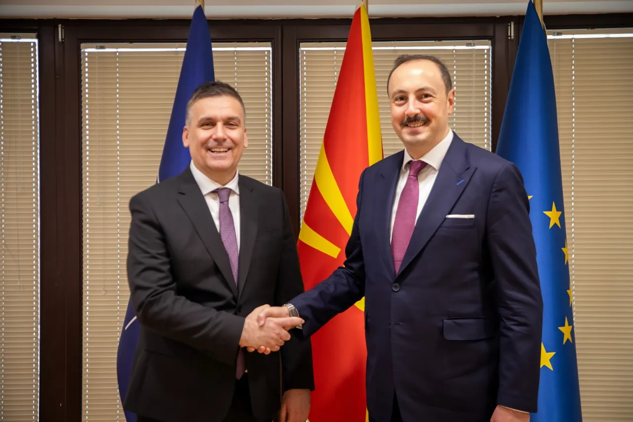 Министерот за животна средина Хоџа на работна средба со туркиот амбасадор Улусој