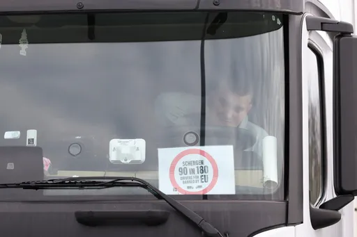 И превозниците од БиХ и Србија ги прекинаа блокадите на граничните премини