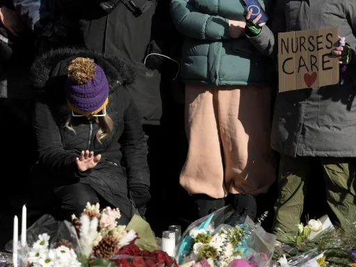 Governador de Minnesota, Walz, insta Trump a retirar o ICE do estado após o assassinato de Alex Pretti