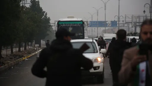 Мирные жители покидают Айн-аль-Араб