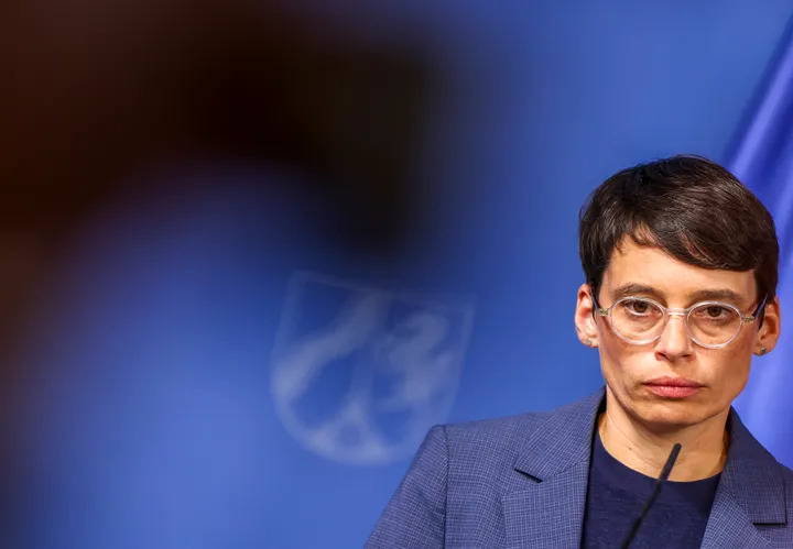 NRW-Flüchtlingsministerin Josefine Paul tritt zurück