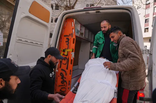 U izraelskim napadima u Gazi ubijene tri osobe uprkos prekidu vatre