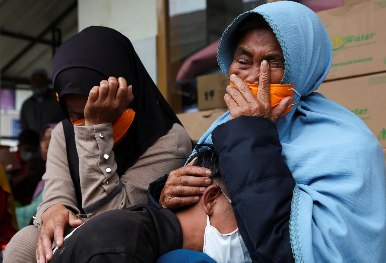 Operasi SAR Cisarua temukan 99 bodypack, Mensos salurkan santunan untuk keluarga Marinir